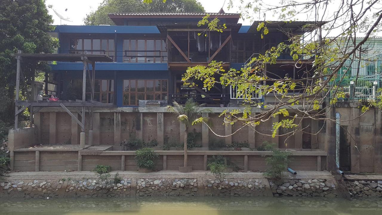 Appartement Baan Mae Khian à Ayutthaya Extérieur photo